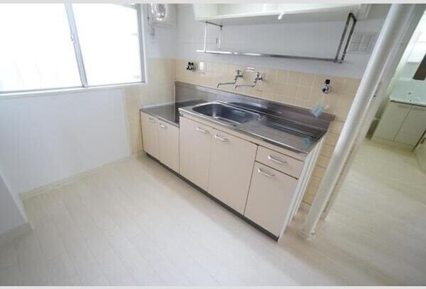 パークハイツミシマの物件内観写真